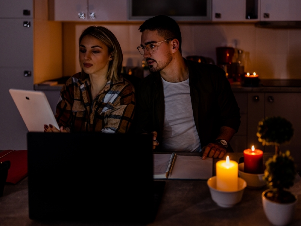 Couple in a power outage